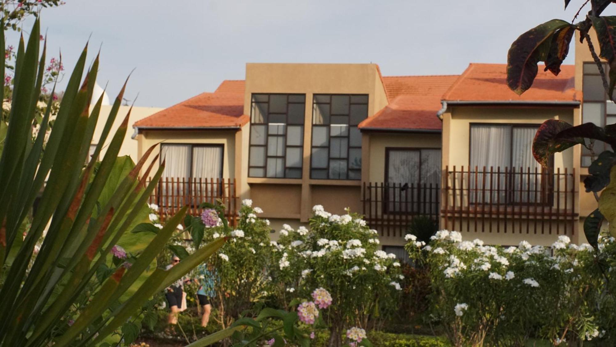 Luwansa Hotel